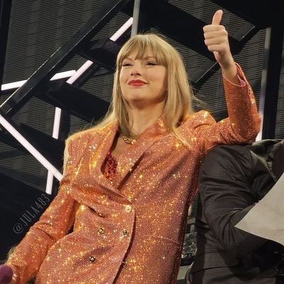 _macaaamv's profile picture. 