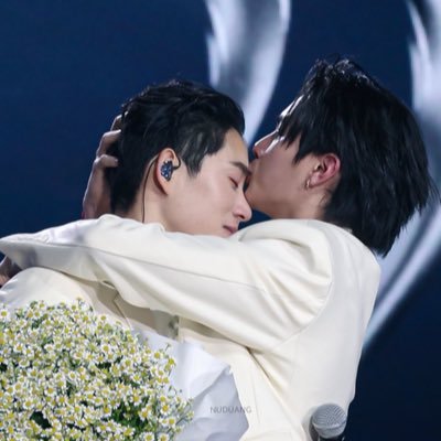 Saweet❤️ จะคอย Support อยู่ข้างหลังเสมอ @EstRvp @Williamjkp1