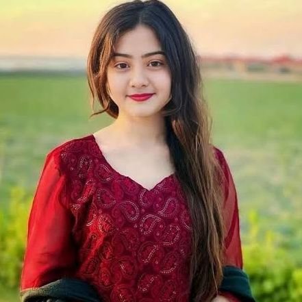 AasmaSkies's profile picture. Fitness enthusiast 🏃‍♀️ | Clean eater 🥗 | Hustling for health.