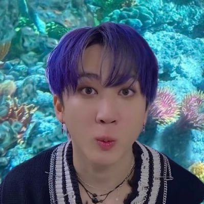 han jisungs cheeks are the eighth wonder of the world