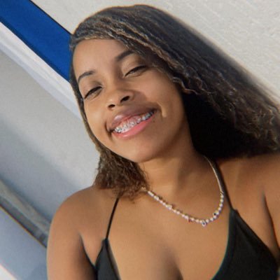 brilha_luz's profile picture. nem todo fim do túnel vai ser escuridão, seja luz 🤍