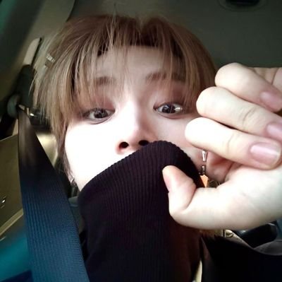 penesitqwq's profile picture. hongjoong inquietas descuido se le ve todo venga la alegria gogogogogo

de mi alfa @neesonin