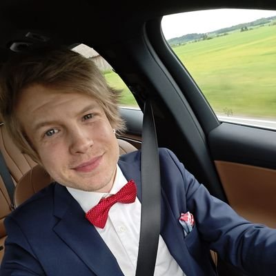 Nadiirat's profile picture. Life is too short to make mistakes