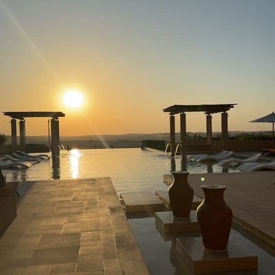 sa7aaep's profile picture. 💞مير أشوف التسلي عن هواه استحال وقفي ياسحايب حمل الأشـواق زاد💞