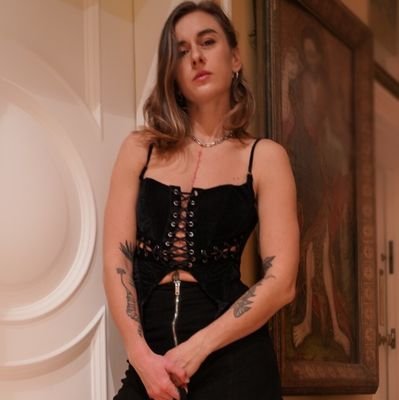 International Pro Dømina•Jester•Shamanatrix•Intimacy Coach•Somatic BDSM• ONLY 📧: STMARTYRSCLINIC@GMAIL.COM