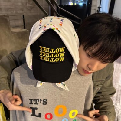 xsojhwan's profile picture. ( 🍙 ) by a 𝐟𝐚𝐧! このユーザーは誇らしげに SO 𝐉𝐔𝐍𝐆𝐇𝐖𝐀𝐍 from treasure' s caretaker (♡°▽°♡) his angelic 많은 사람들에게 비타민을 주고 🌷2OO5O218 ✧