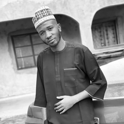 quantity surveyor…vendor of quality fabrics,fashion is a lifestyle..football lover…nationwide delivery (fabrics)24/7 active