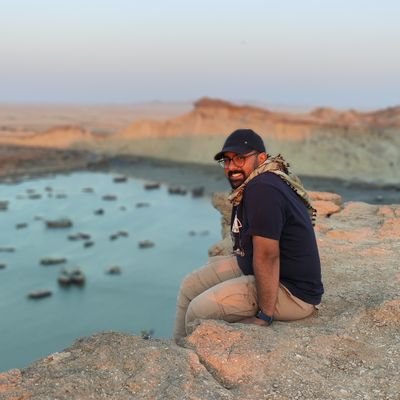 hamiidM95's profile picture. موضع من ایران🇮🇷 است
چه به نام چه به ننگ
بیزار از چپ و راست
در حال کاویدن به امید یافتن حقیقت...