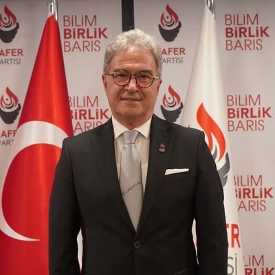 Vefa Lisesi, GATA, Askeri Tıbbiye, GESDAV, TOTBİD, Ortopedi ve Travmatoloji Uzmanı, Voleybol,
Zafer Partisi Genel Başkan Yardımcısı 🇹🇷🇹🇷🇹🇷