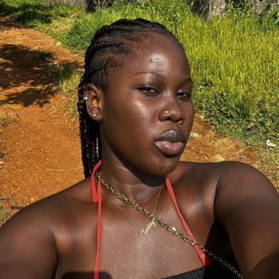 TeetayCoco's profile picture. Living the moment. Madridista to the bone 🤍