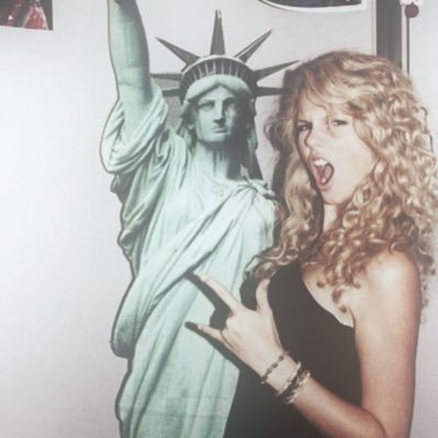 KITKAT24cat's profile picture. 22 //