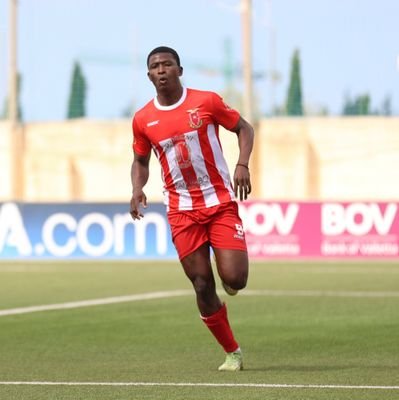 paul_aderibigbe's profile picture. 0% ME, 100% GOD. 🇲🇹 Challenge League BOV. Professional Football Player @ Vittoriosa Stars Football Club.