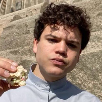 Suuny2003's profile picture. she/her, pansexual , a total fucking mess and it's suuny with two 'u's thank u very much