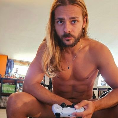 genny_il_n3rd's profile picture. 