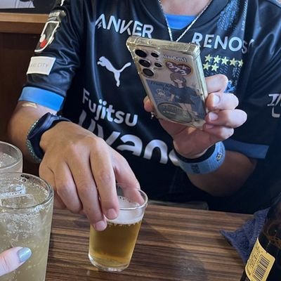 中小企業の人事屋です。横浜市西区のフロサポ🐬。趣味は、美波373、→Pia-no-jaC←のライブ観戦、スノボ、ピアノ、バドミントン、
一人昼飲み、心理学、撞球、麻雀、ロシア語学習🫰
Jリーグ仲間が欲しいシーチケ民です😊