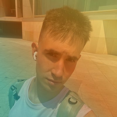 he/him | Hijo de Mariana Stars🌹🌟| well f*ck this city, i’m moving to saskatchewan |🤐:@sendmesomehugs | #TeamMellody #TeamKhianna #TeamViñas #TeamFerrxn🇵🇸💋