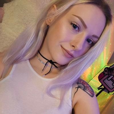 28 🏴
Still figuring out life,
weirdo and twitch streamer 😇
https://t.co/ZON7KkxR8P