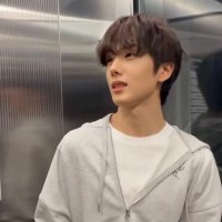 띵성 (@lllliz_nana) 's Twitter Profile Photo