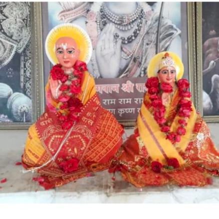 क्षत्रिय कुल में प्रभु जन्म दिया तो, क्षत्रिय के हित में जीवन बिताऊं।🚩
जो दृढ़ राखे धर्म,तेहि राखे करतार.. धर्म्याद्धि युद्धाच्छ्रेयोऽन्यत्क्षत्🚩