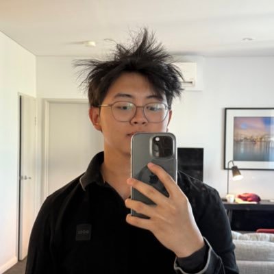 bukanijet's profile picture. kalo mau follow req aja