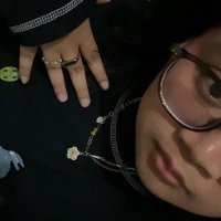 bess (@mamonbes) 's Twitter Profile