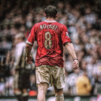 I LOVE FOOTBALL, and I LOVE GOOD STORIES, I write ✍️ and I’m REALLY good at it.