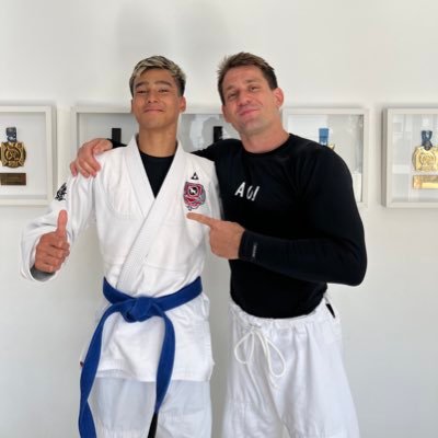 AOJ所属の小川ヴィニシウスです🇧🇷🇯🇵 日本滞在中はブラジリアン柔術のプライベートレッスン実施中。 興味があればDMください💬