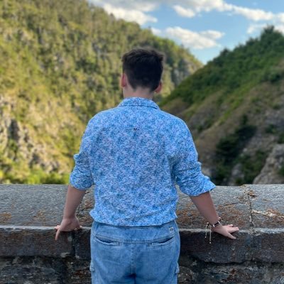 Uni_Maty's profile picture. Vive la France ! 🇫🇷⚜️ Ex conseiller régional des jeunes de Bretagne📍Châteaugiron #gaulliste