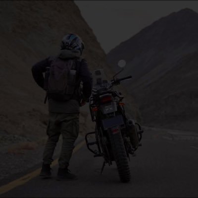 बनारसी 🍂 Profile