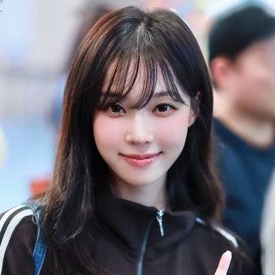 aexisoshi's profile picture. a baby MY! please follow me ifb^^