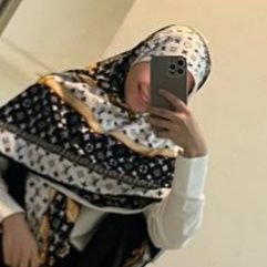 دنبال تعادل در تمام افکار و اعتقادات و مسائل زندگی...
«وسطگرا»
«به همراه شریک زندگی💍🤍»
