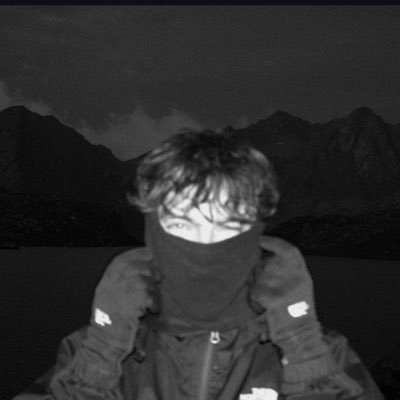 FFFQ702's profile picture. 