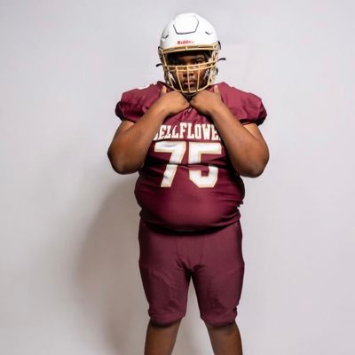 JaydenChhorn's profile picture. C/O 28 |285LBs |6’2|