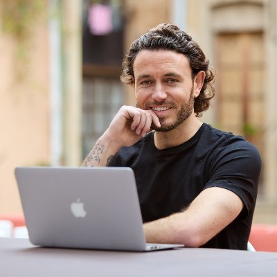 riki_ruiz_ffa's profile picture. Compré mi primer BTC hace 12 años.
De 3K a 30K en meses.
+250% anuales con mis propias estrategias.
Cripto es libertad.
Youtube https://t.co/UkvoTPde2i