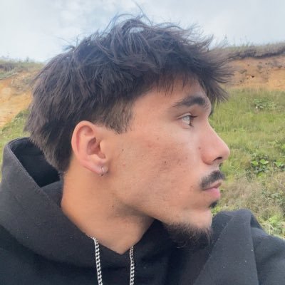 Guts-_- Profile