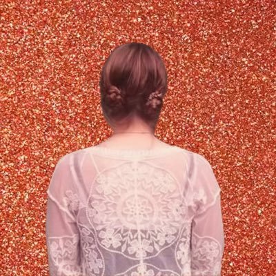 Swiftie since '06 and Tim McGraw 💚 Earned my PhD while listening to folklore/evermore! 👩💻 would love to hug Taylor someday ❤ fan account 💛 tnx10 | lhqx1