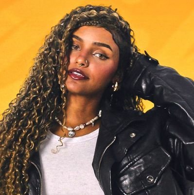 Central de fãs da cantora Camille Vitória atual participante do reality #EstrelaDaCasa. Vem pro nosso time! 🍯