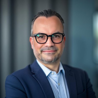 AlexanderNexxel's profile picture. Keynote Speaker & Experte für KI-Sichtbarkeit | SEO Agentur | Sichtbar in Google, KI-Systemen & Agenten
Impressum & Datenschutz👇