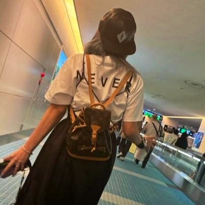 kuro77nee's profile picture. 介護士してます❕#倖田來未さん(W会員) #6969b(YouTube、FC) #EIKOGO(YouTube) #ペット記録チャンネル(YouTube) が大好きです❤️