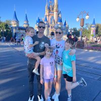 Lauren Larson (@mrslarson03) 's Twitter Profile Photo