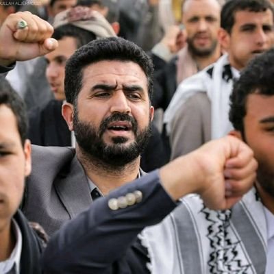 سبأيُّ الجذور، يمنياً مقاومٌ لا يساوم
من مأرب الحضارة، أحمل يقين سبأ، وعهد الرجال: هيهات منا الذلة.