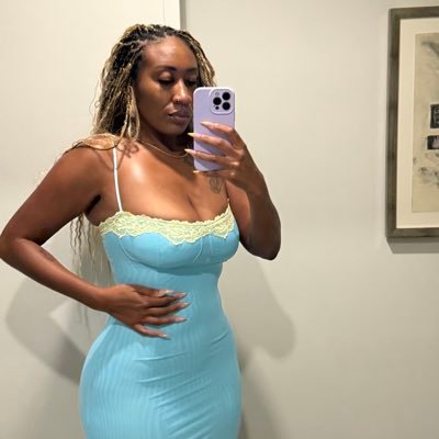 _Pdotta_'s profile picture. Elegance is not the prerogative of those who have just escaped from adolescence, but of those who have already taken possession of their future. - Coco Chanel