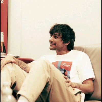 lfitf91's profile picture. i saw louis twice ;)