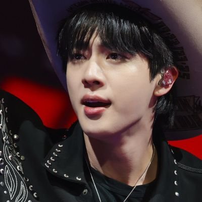 🌙 30, army, witchy mom, tolkien fan & book lover, she/her 🌙 🌕 saw Jin 🌕
