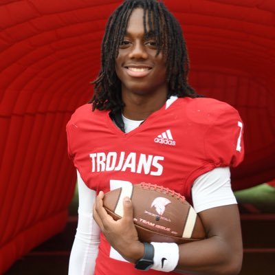 Park Hill High School | C/O 2026 | 6’ 160 | 816-705-6171 | All-Conference/All-District DB | 11.1 100 meter dash | 4.57 40