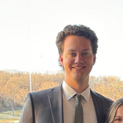 moglie35's profile picture. Customer Strategy @squintai
