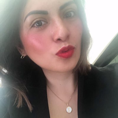 Soy mexicana, Abogada, soñadora y bloqueapendejos 😎😘 * NO 🚫DM * SI ESTÁS A FAVOR DE LA 4T Y TODAS SUS IDIOTECES ¡POR FAVOR! NO ME SIGAS ✋🏼🚫 ¡Los detesto!