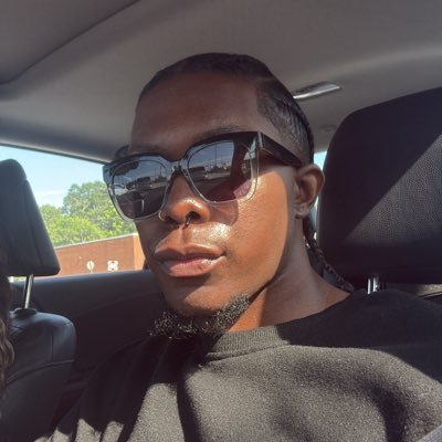 The LAST merman left 🧜🏾♂️ Professional Shit Talker, I whoop ass in Warzone sometimes .⬇️⬇️⬇️
