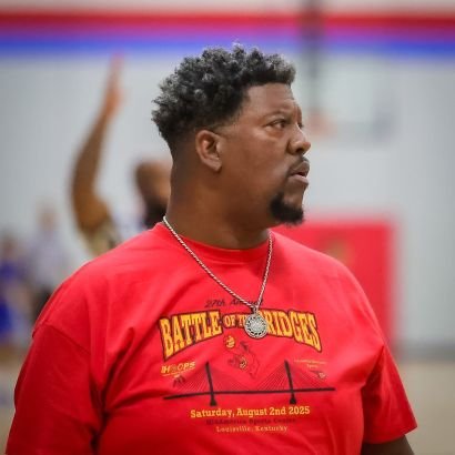 Father, Head Girls Basketball Coach Whitefield Academy Louisville KY.
Kentuckiana Hoops Ladies AAU Coach 13U &16U
US Army Veteran...HOOAH!!!