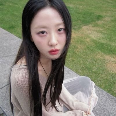 i log in once every 5 days to retweet posts and give bad takes AND i am sorry oomfs if i don't like your tweets back